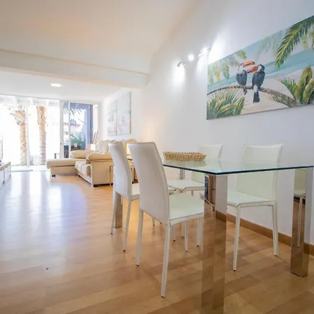 Comfortable With Garden & Solarium